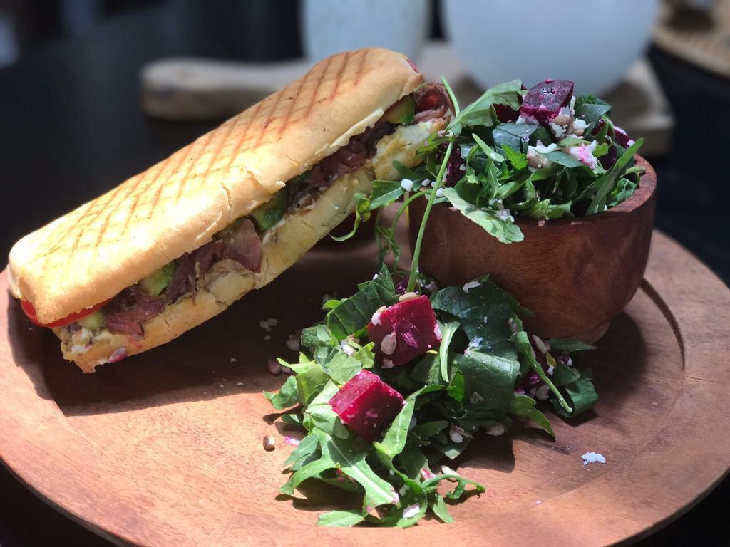 Suites Contempo Ciudad de México Exterior foto A vegan sandwich with a salad